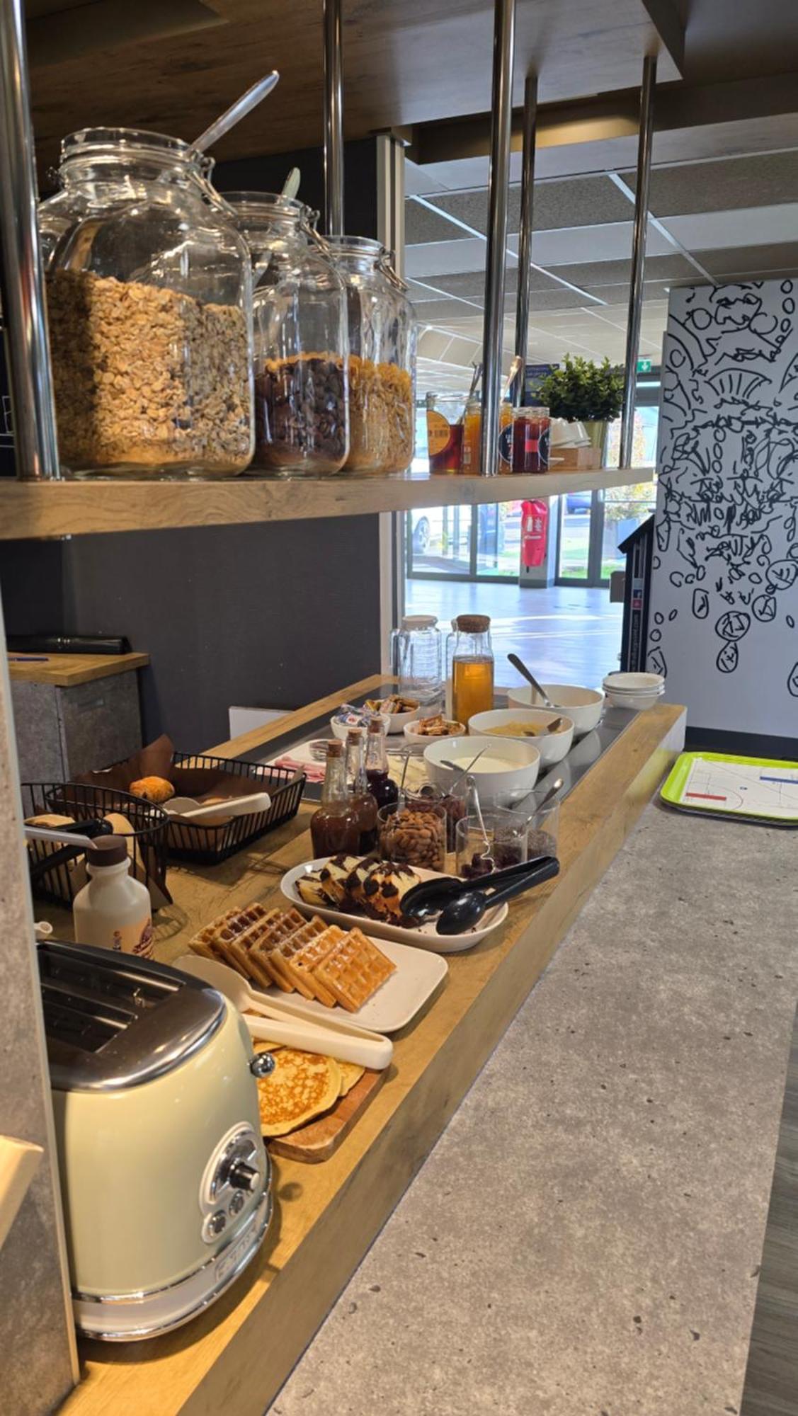 Ibis Budget Goussainville Charles De Gaulle Екстериор снимка